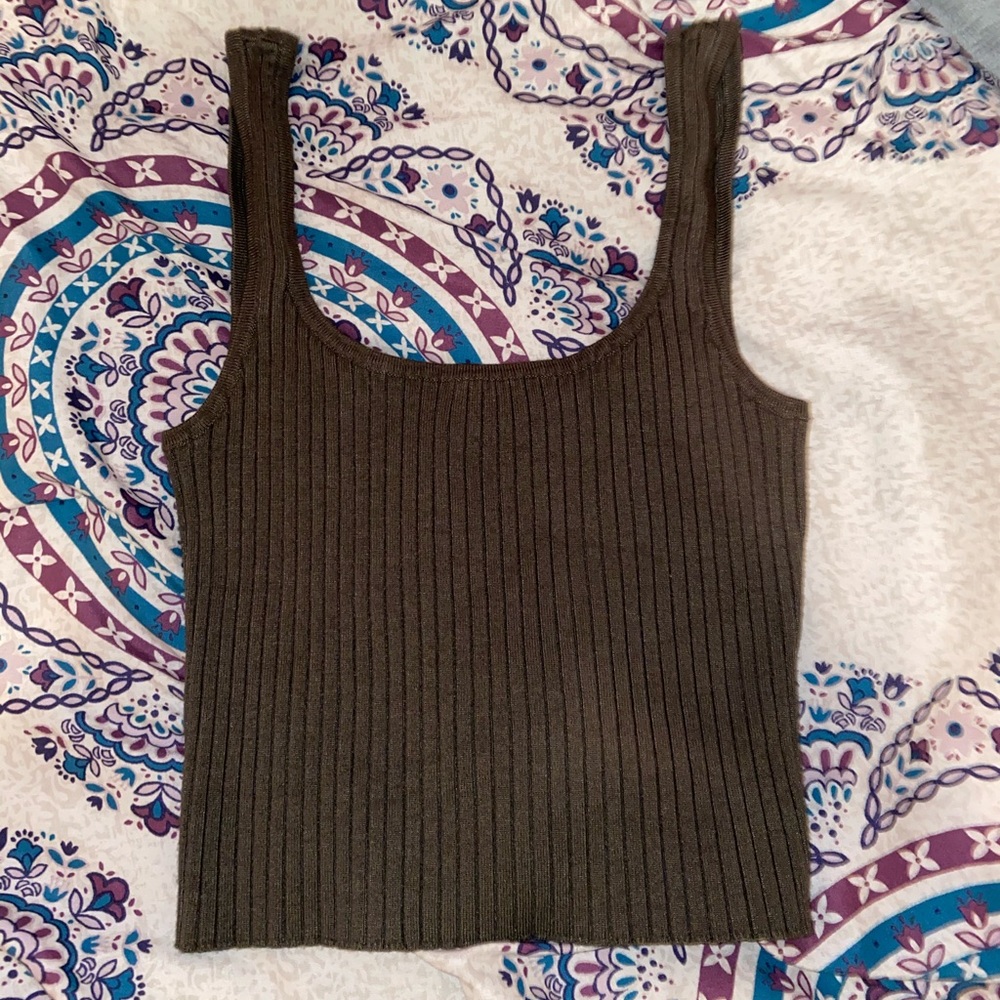 Ribbed Crop Top